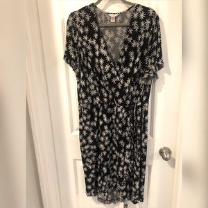 Wrap/tie dress. London Fog